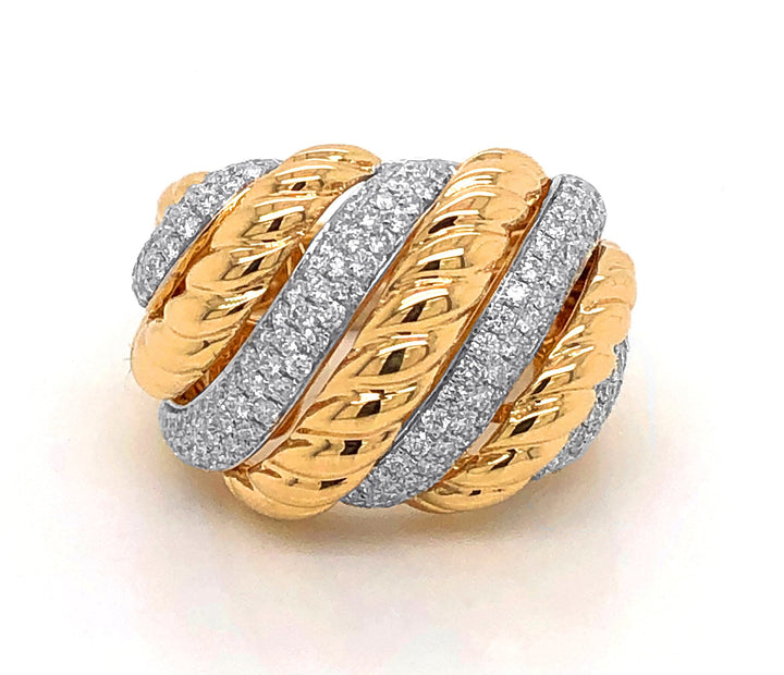 18kt Yellow Gold Diamond Ring