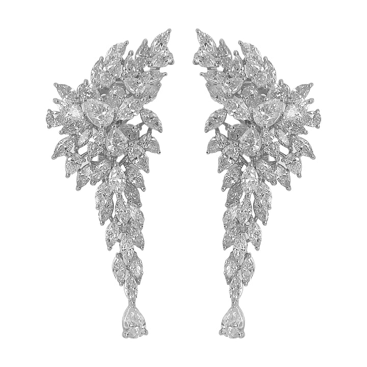 18kt White Gold Diamond Dangling Earrings