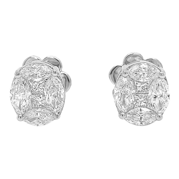 18kt White Gold Diamond Studs