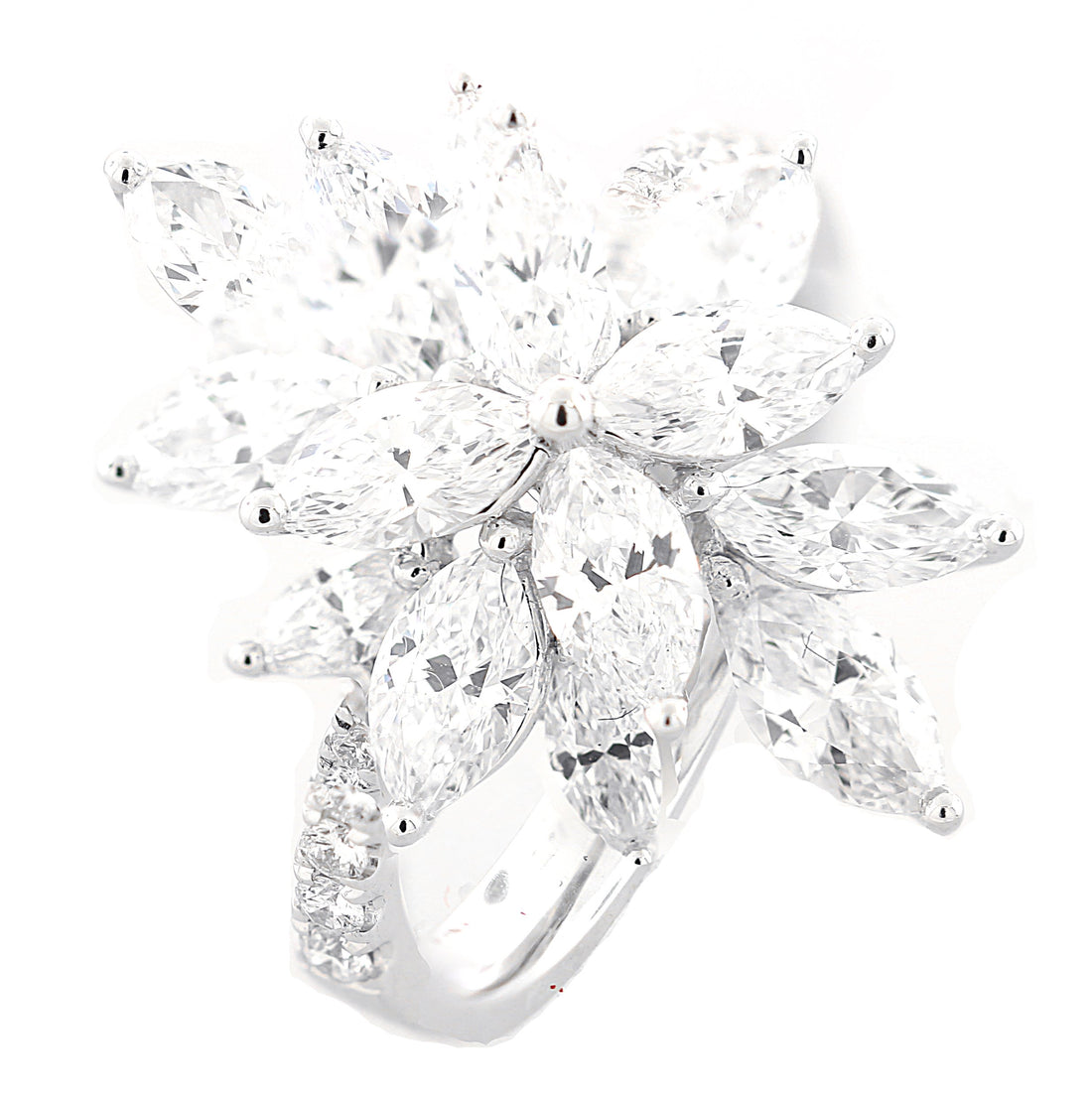 18kt White Gold Diamond Ring