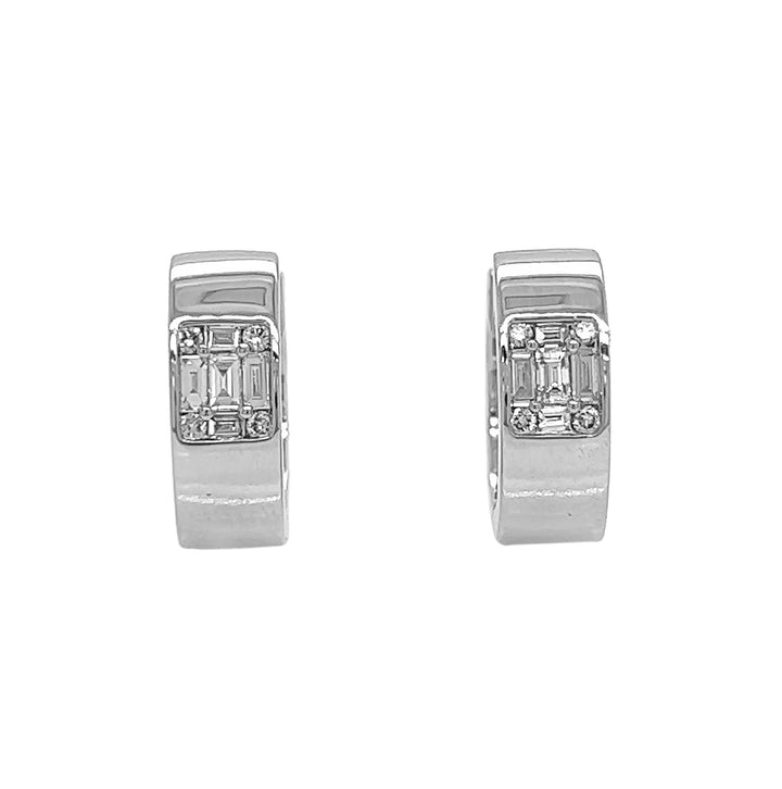 18kt White Gold Diamond Earrings