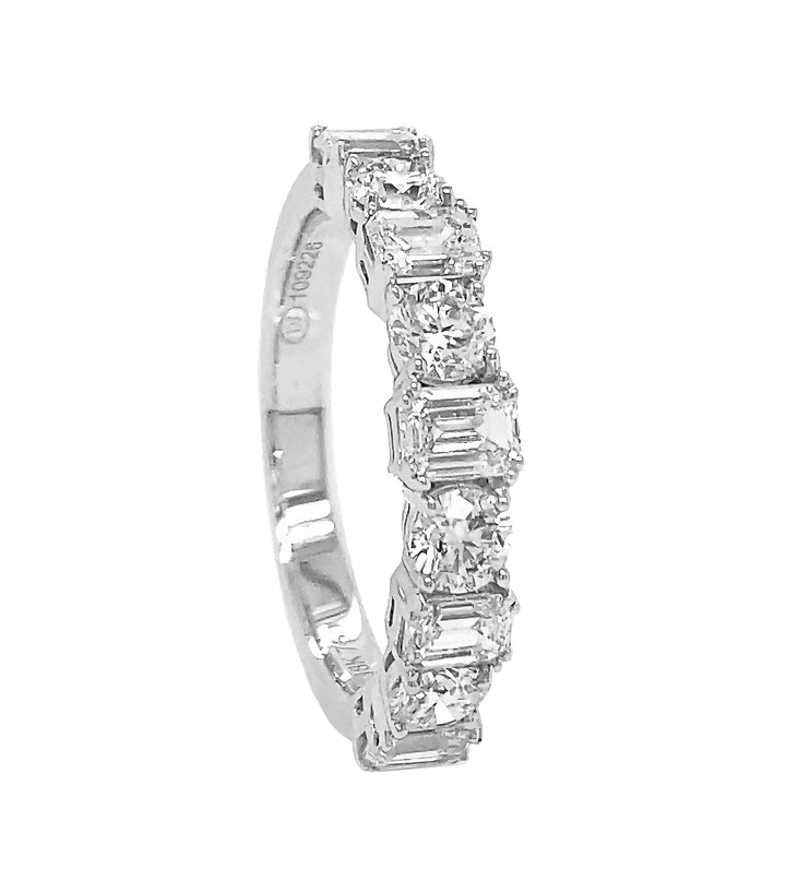 18kt White Gold Diamond Band
