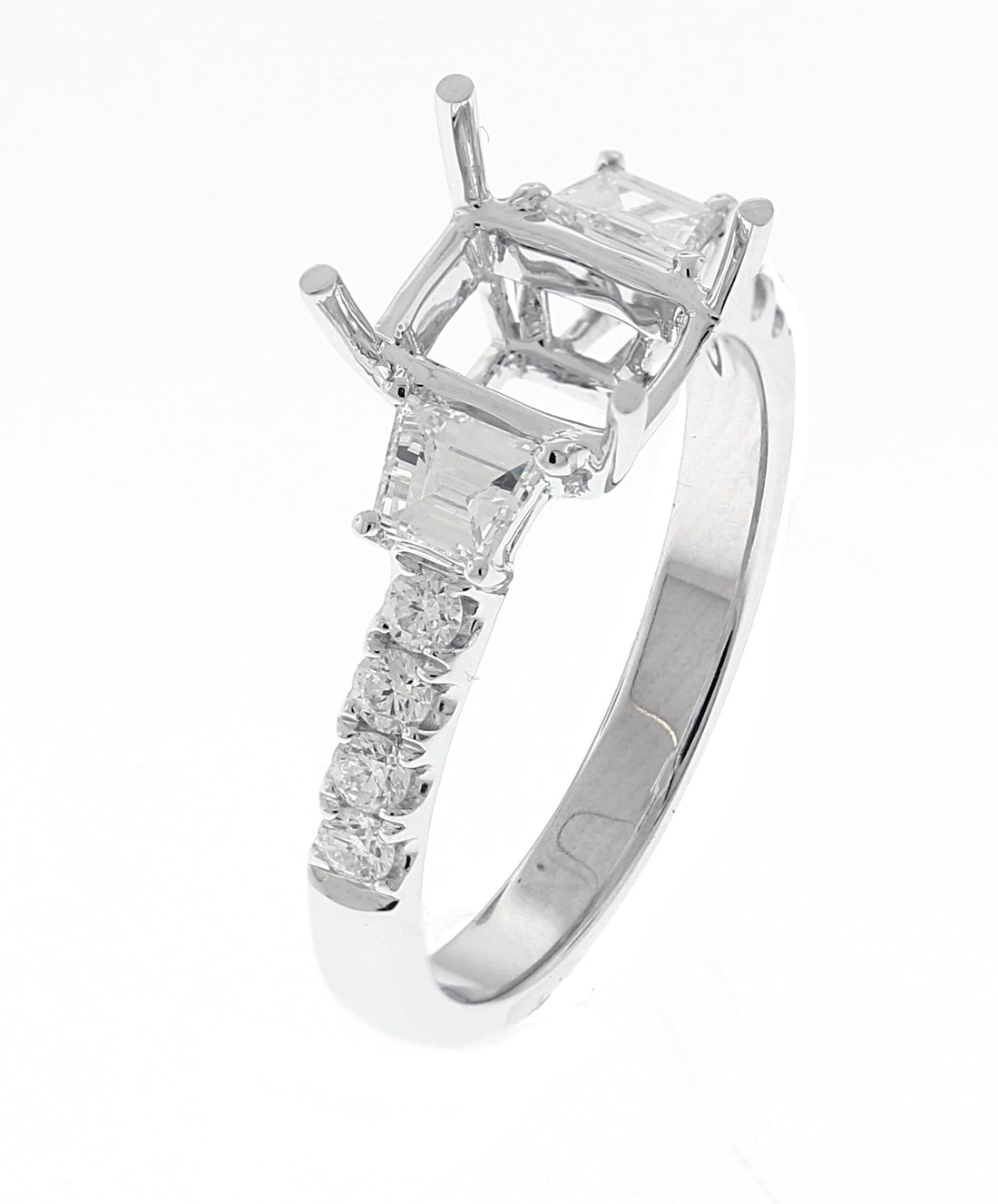 18kt White Gold Diamond Semi Mount
