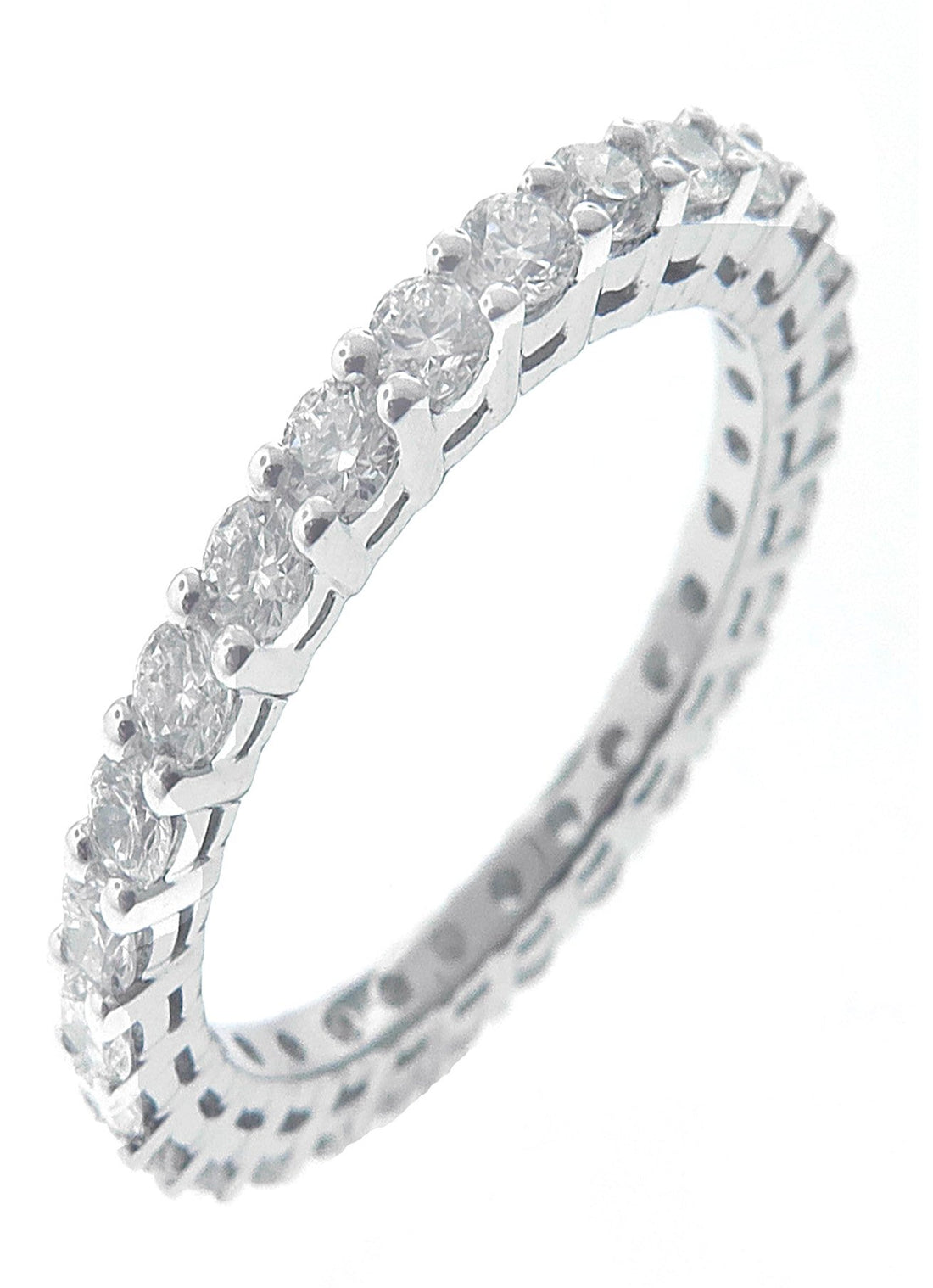 18kt White Gold Diamond Eternity Band