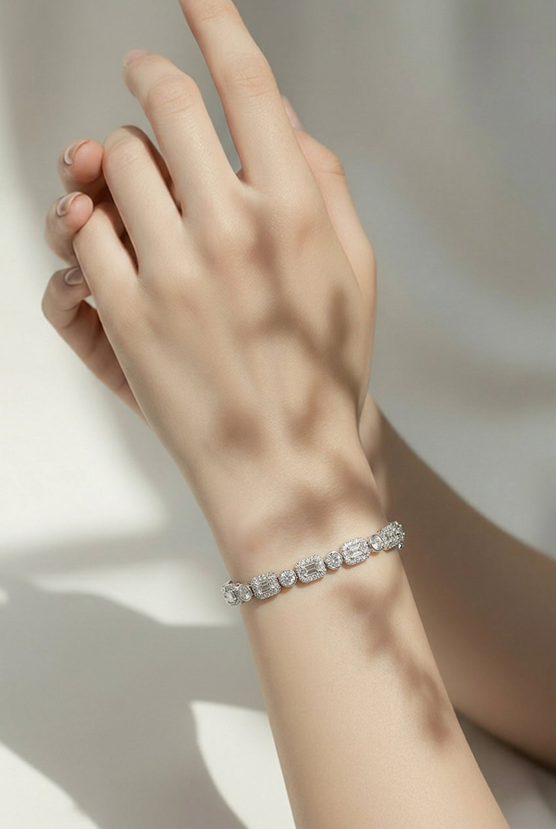 18kt White Gold Diamond Tennis Bracelet