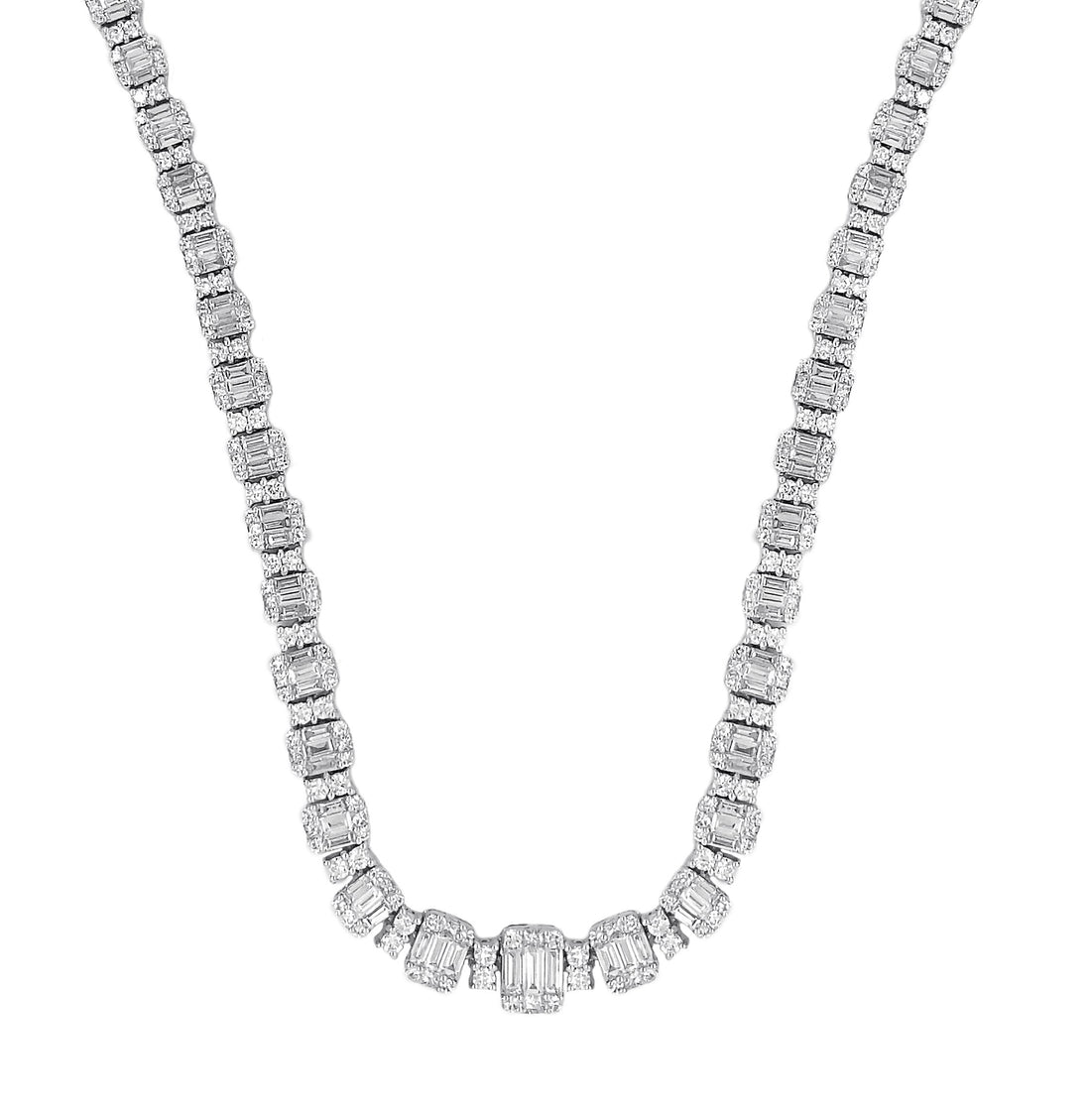 18kt White Gold Diamond Necklace