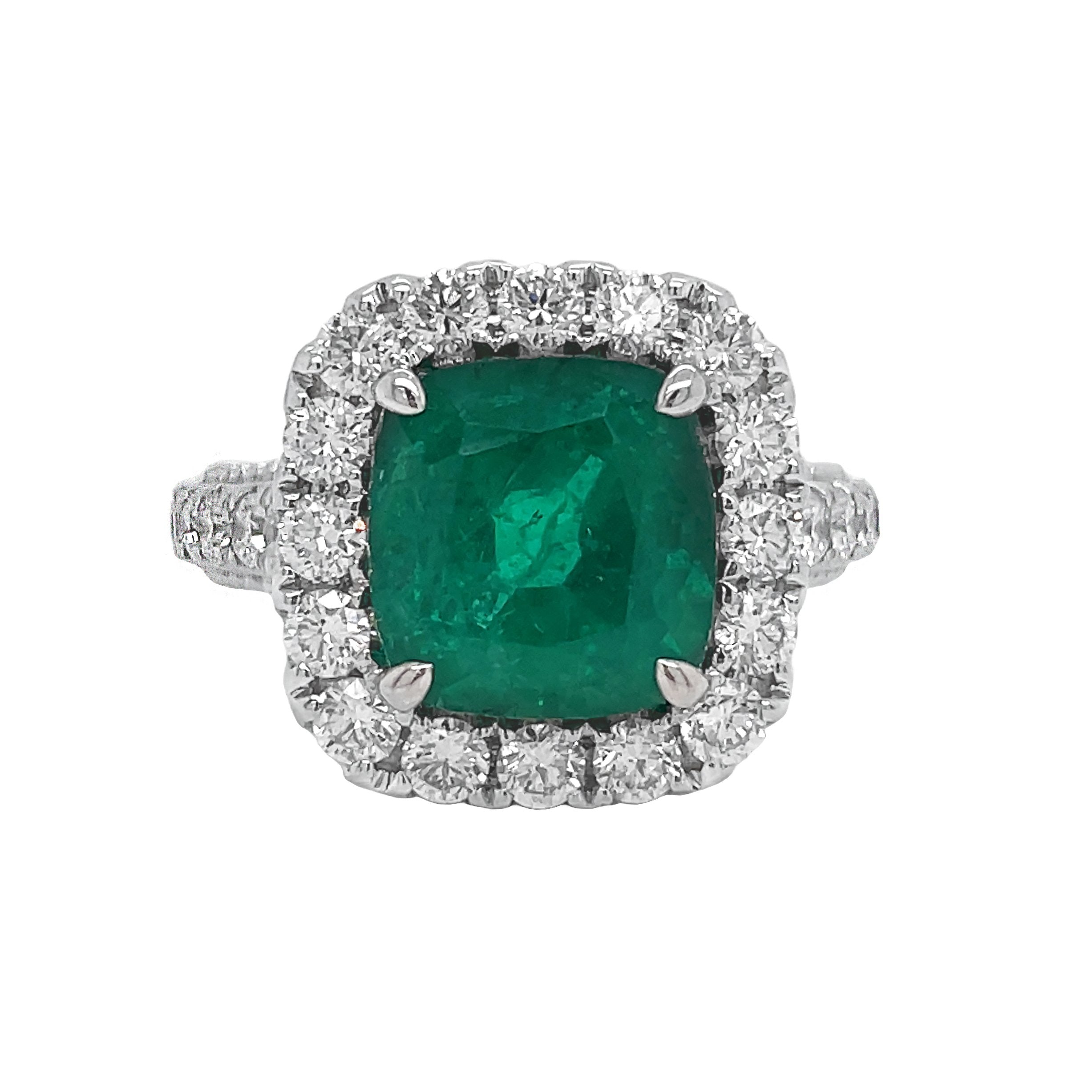 18kt White Gold Diamond and Green Emerald Ring