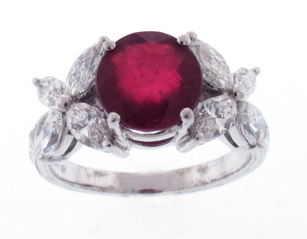 18kt White Gold Ruby Ring