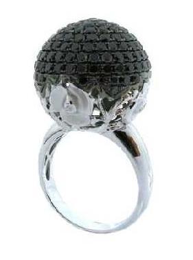 18kt White Gold Black Diamond Ring