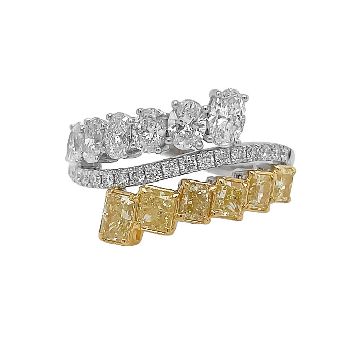 18kt Yellow And White Gold Diamond And Yellow Diamond Ring