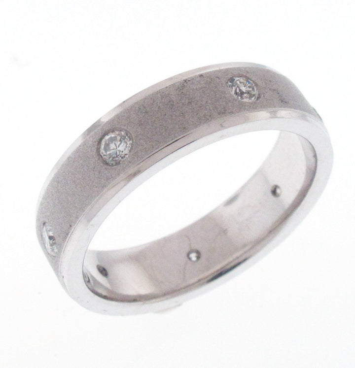 14kt White Gold Diamond Men`s Wedding Band