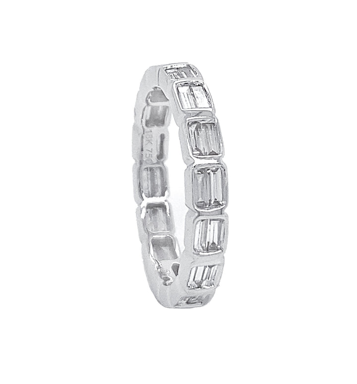 18kt White Gold Diamond Band