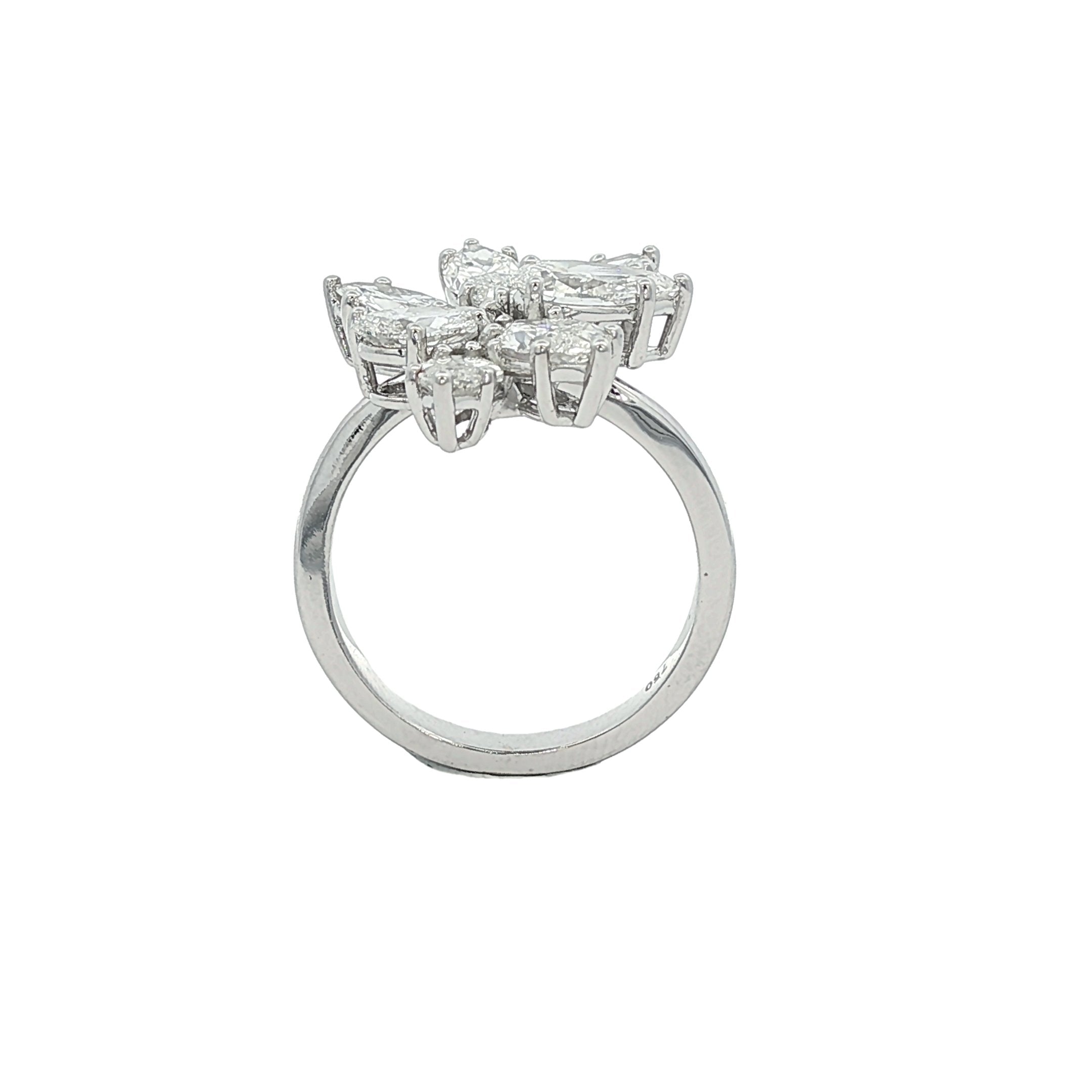 18kt White Gold Lab Diamond Ring