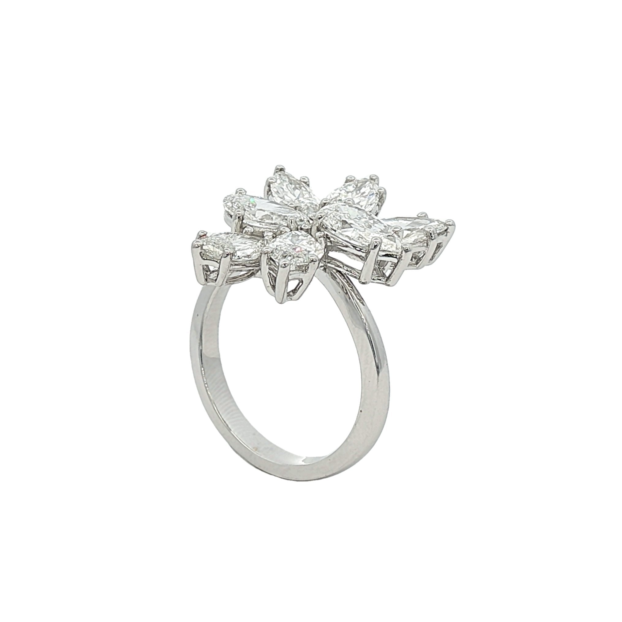 18kt White Gold Lab Diamond Ring