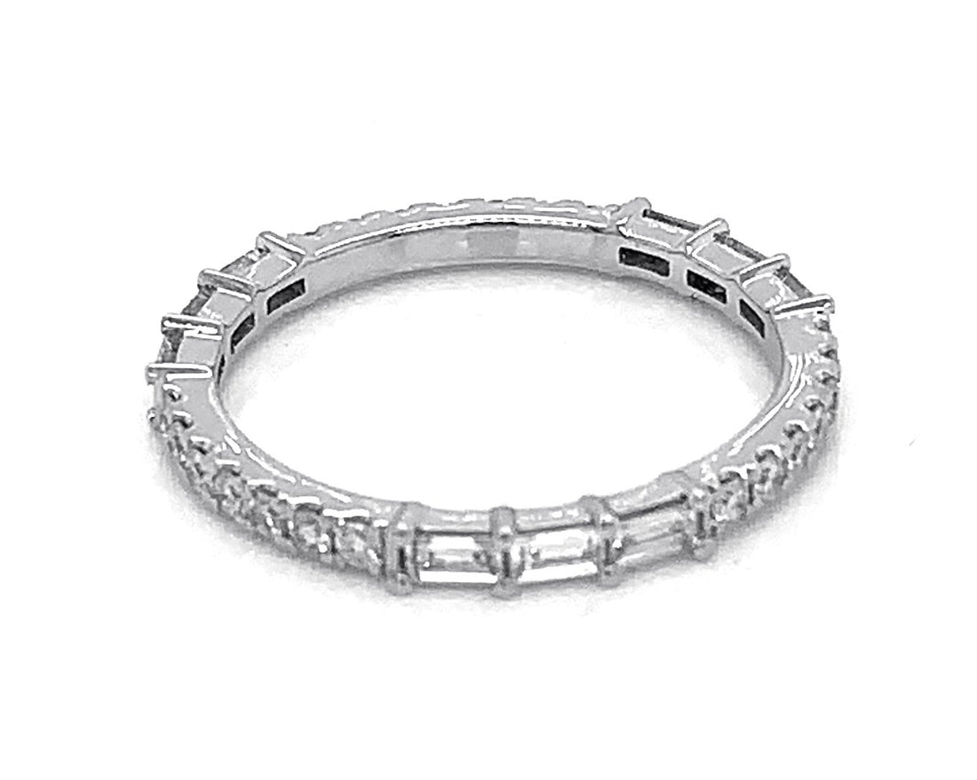 18kt White Gold Diamond Eternity Band