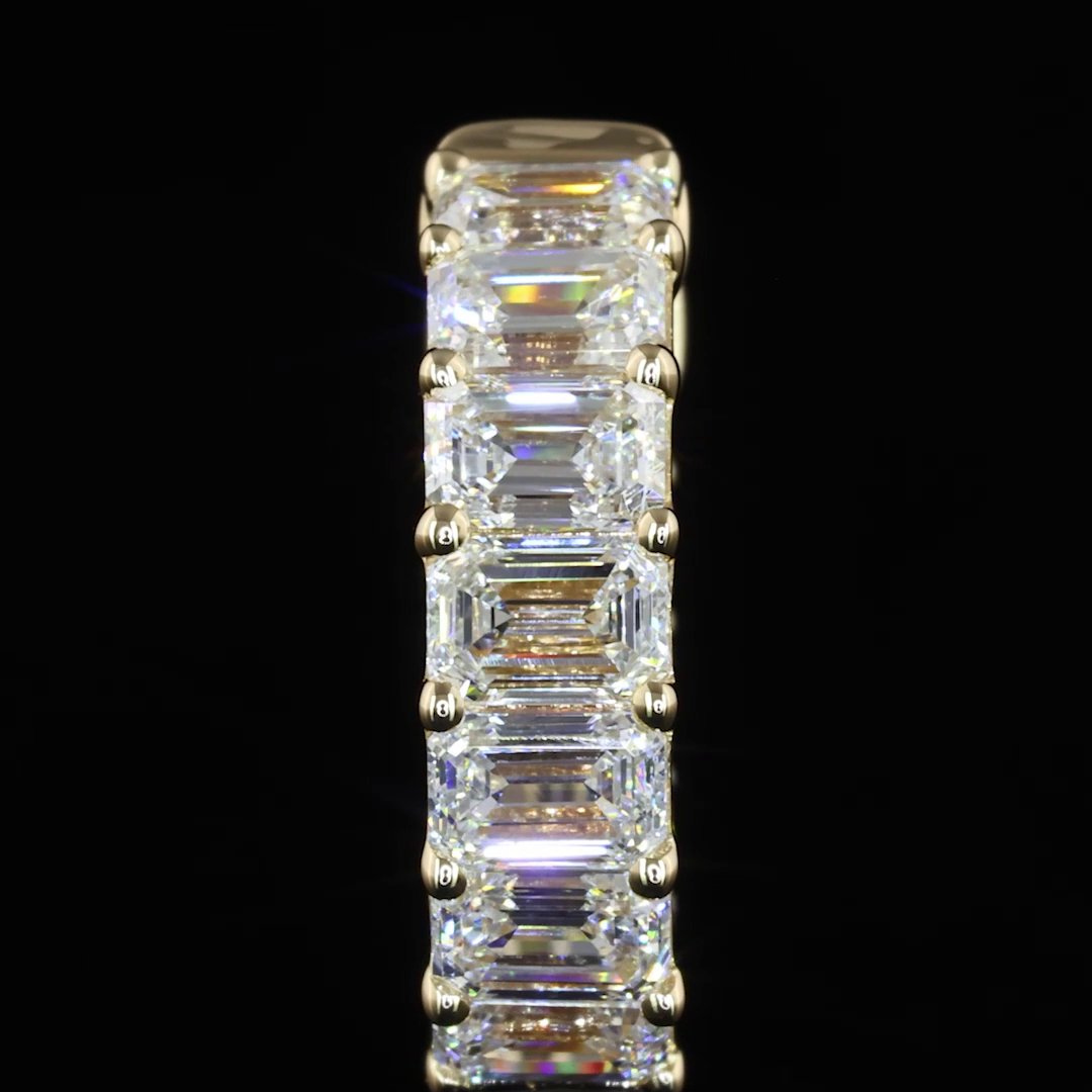 14kt Yellow Gold Lab Diamond Huggie Earring