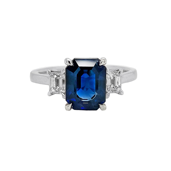 18kt White Gold Diamond and Sapphire Ring