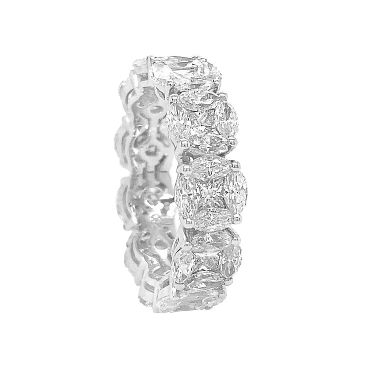18kt White Gold Diamond Band