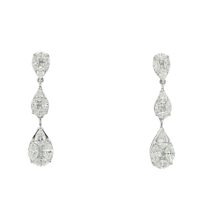 18kt White Gold Diamond Dangling Earring