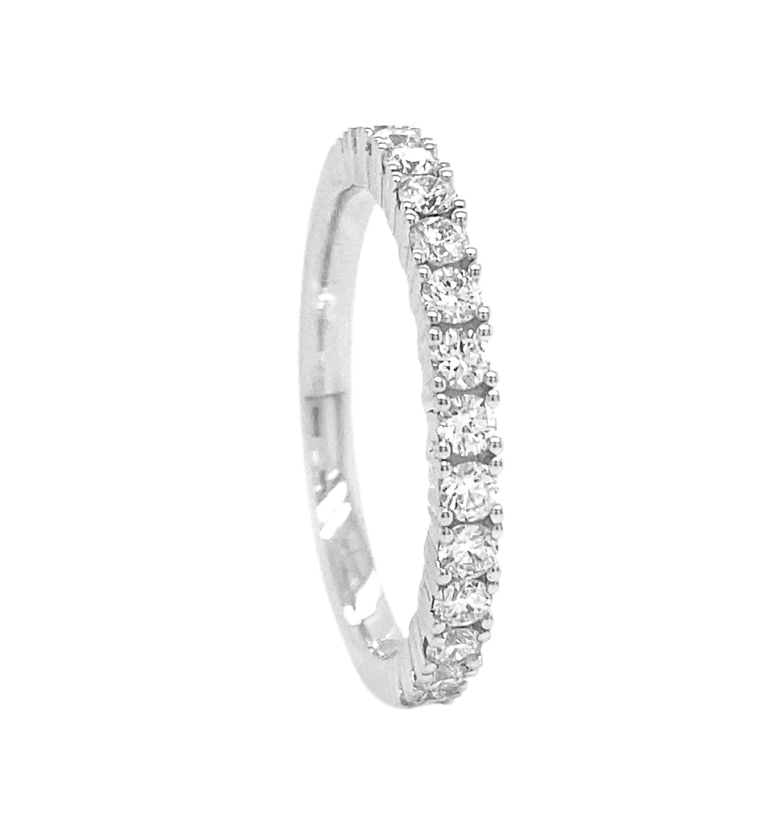 18kt White Gold Diamond Band