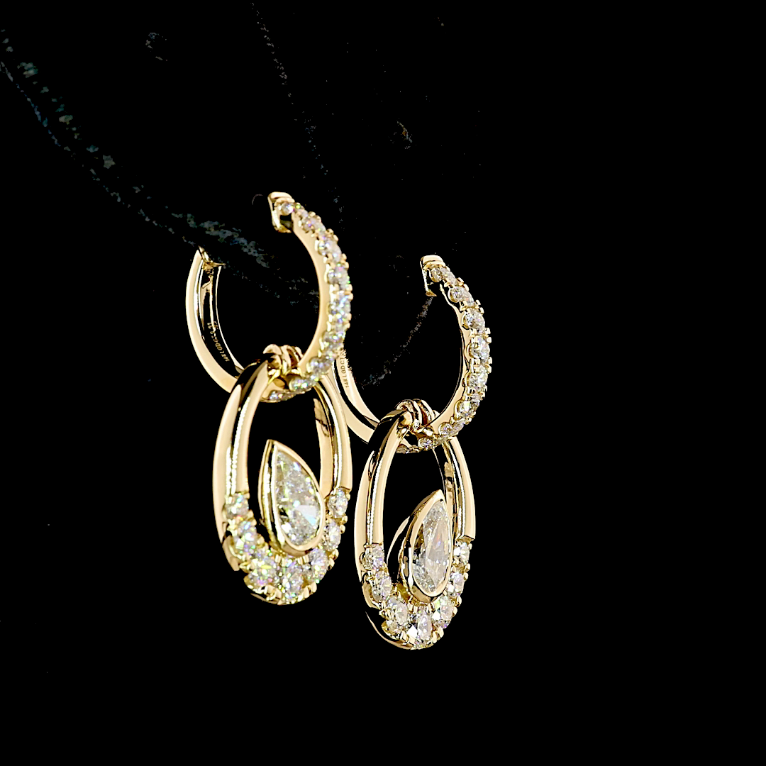 14kt Yellow Gold Lab Diamond Dangling Earring