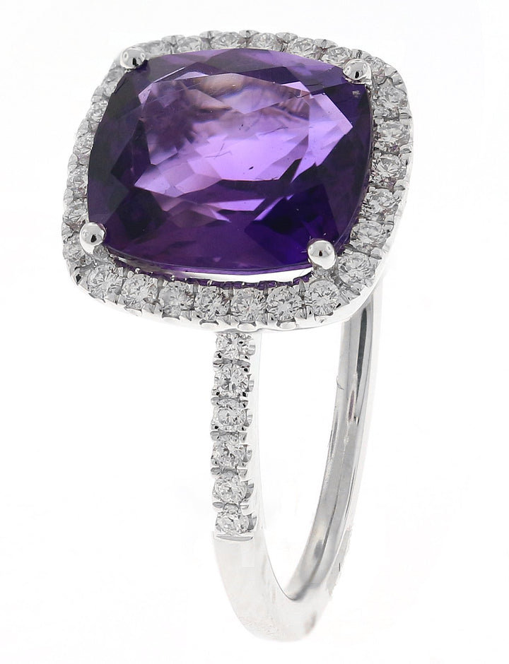 18kt White Gold Diamond And Amethyst Ring