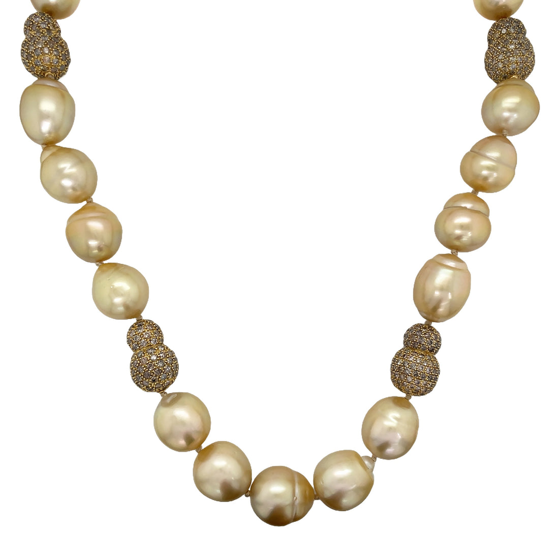 18kt Yellow Gold Pearl Necklace