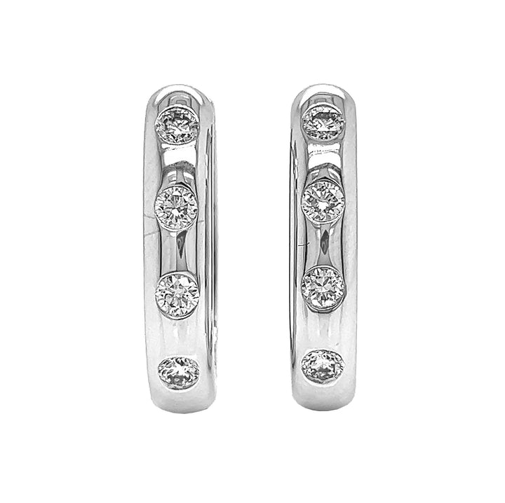 18kt White Gold Diamond Earrings