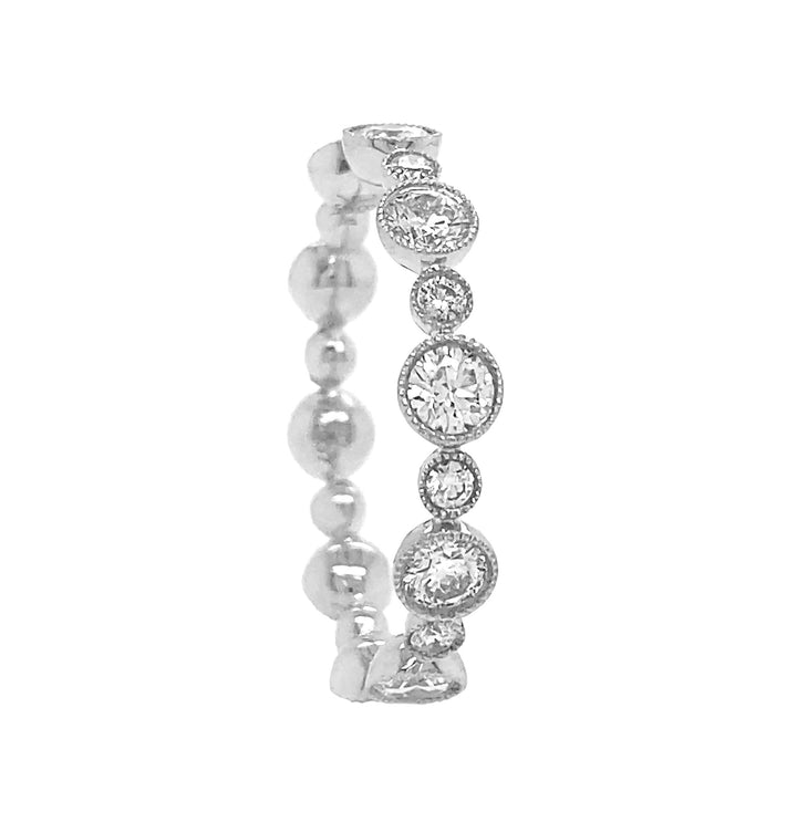 18kt White Gold Diamond Band