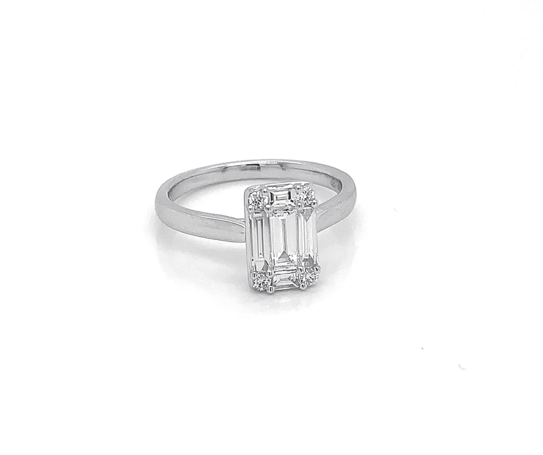 18kt White Gold Diamond Ring