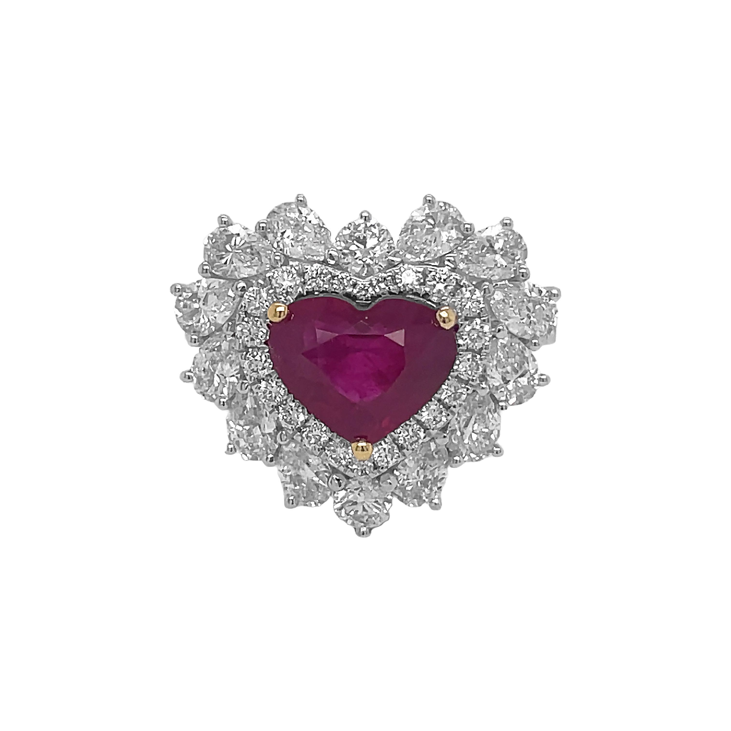 18kt White Gold Diamond And Ruby Ring