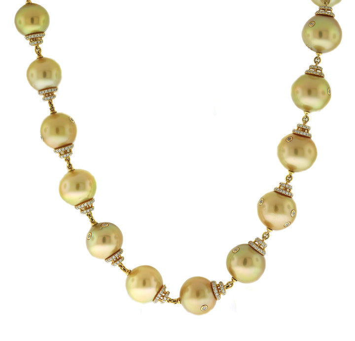 18kt Yellow Gold Diamond and Pearl Necklace