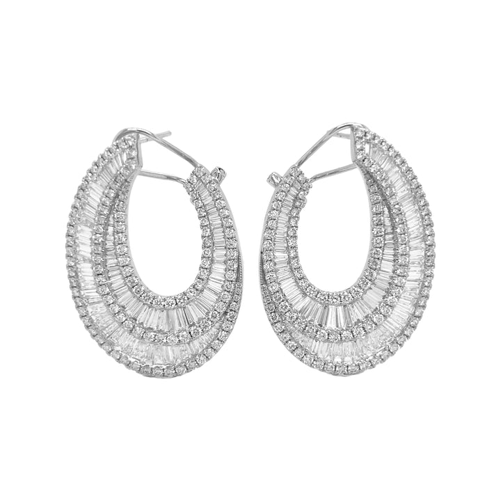 18kt White Gold Diamond Earrings