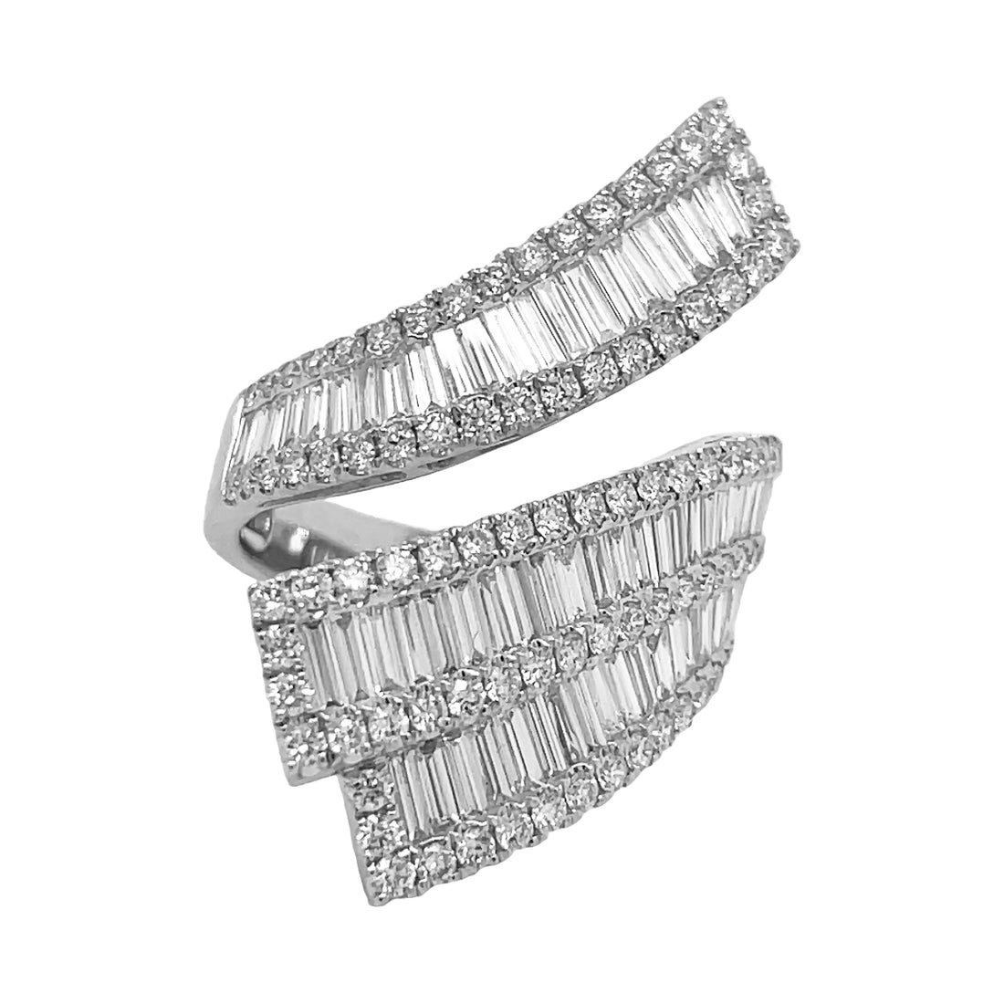 18kt White Gold Diamond Ring