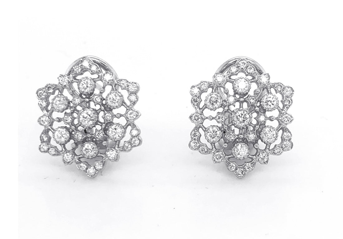 18kt White Gold Diamond Earrings