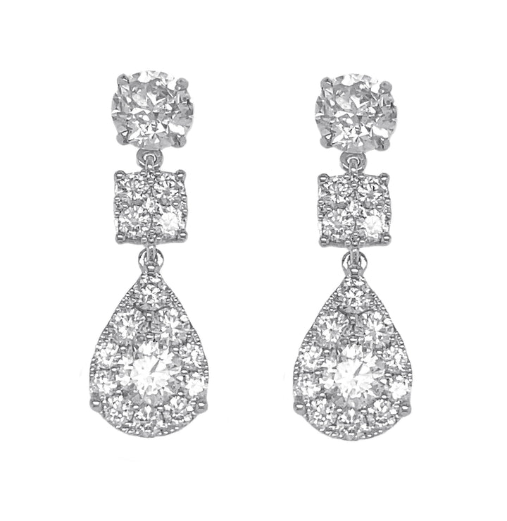 18kt White Gold Diamond Earrings