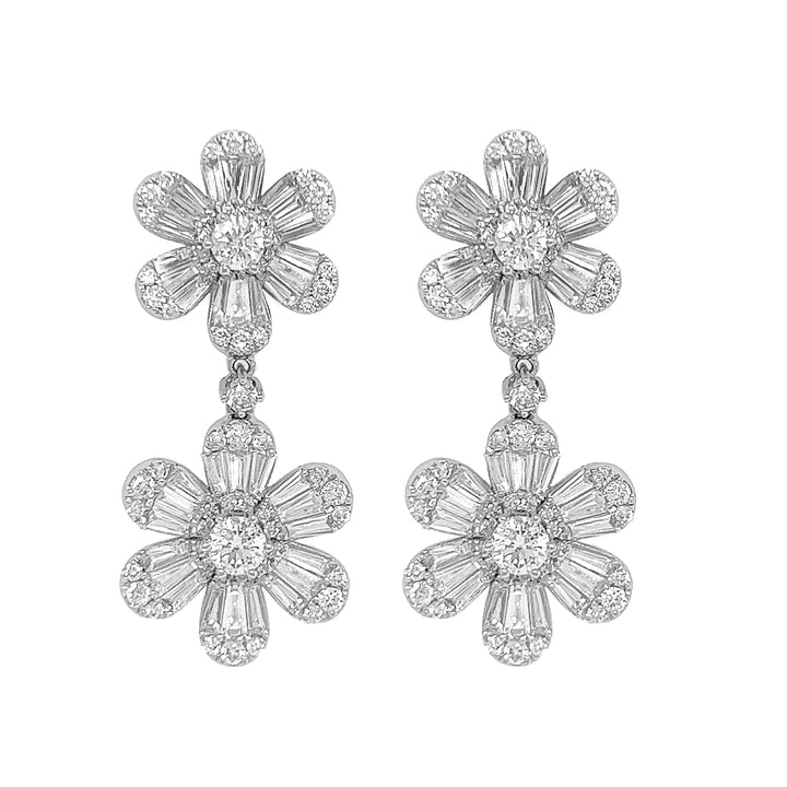 18kt White Gold Diamond Dangling Earrings