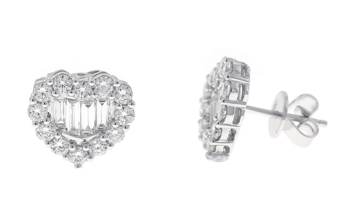 18kt White Gold Diamond Cluster Stud Earrings
