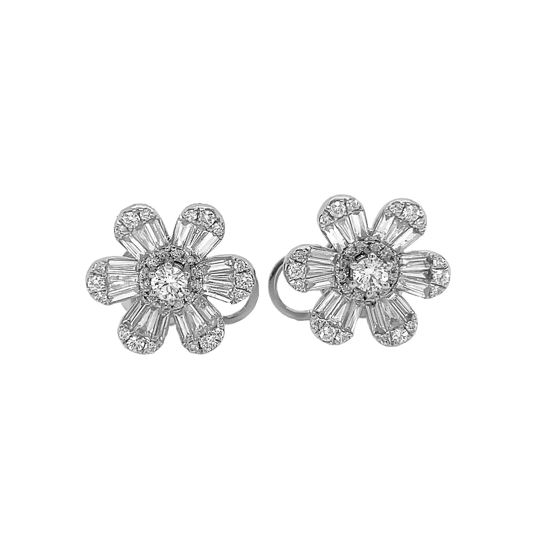 18kt White Gold Diamond Flower Earrings