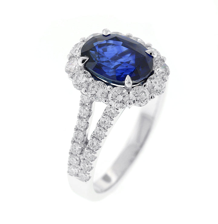 18kt White Gold Sapphire Ring