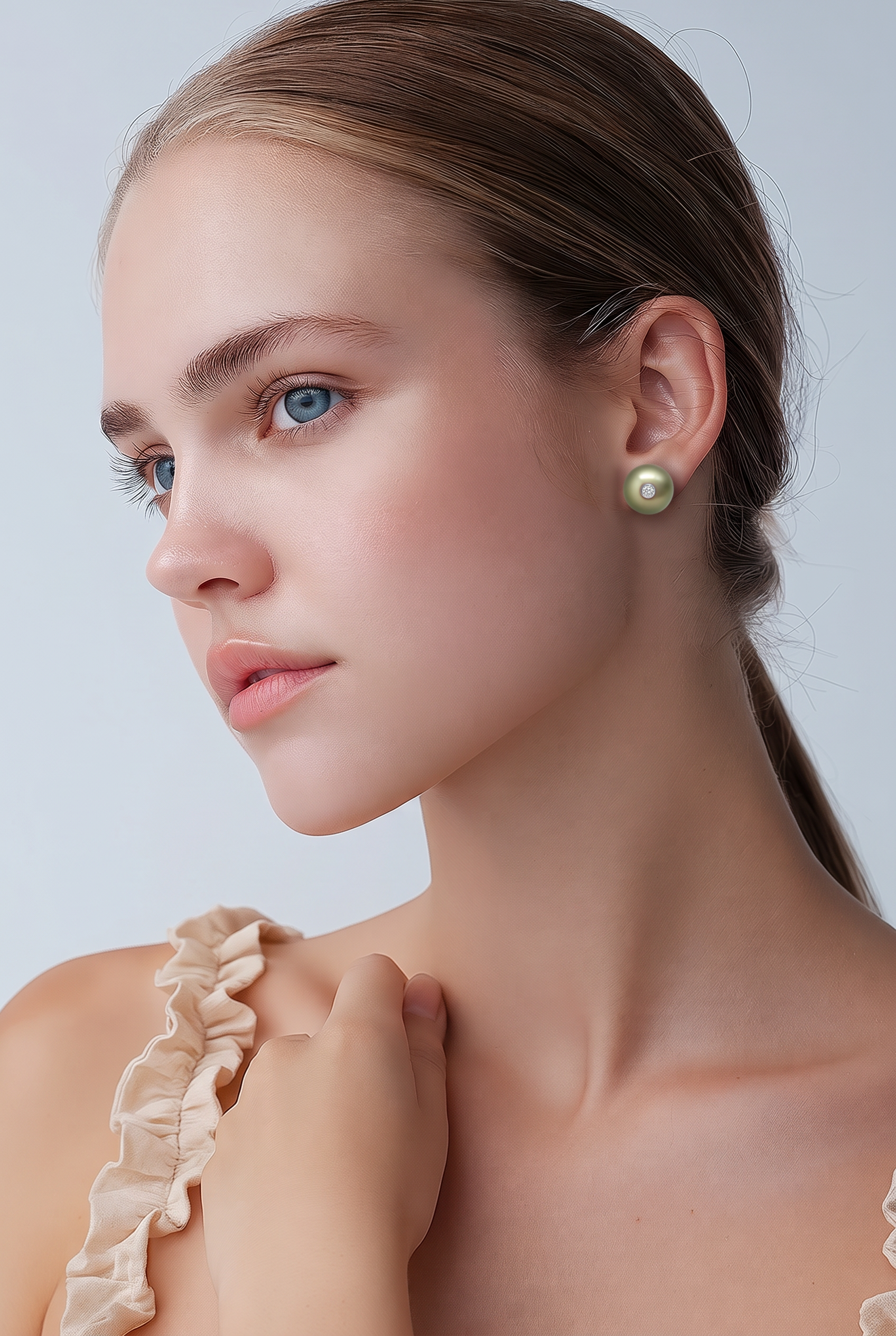18kt Yellow And White Gold Diamond And Pearl Earrings