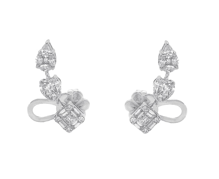 18kt White Gold Diamond Earrings