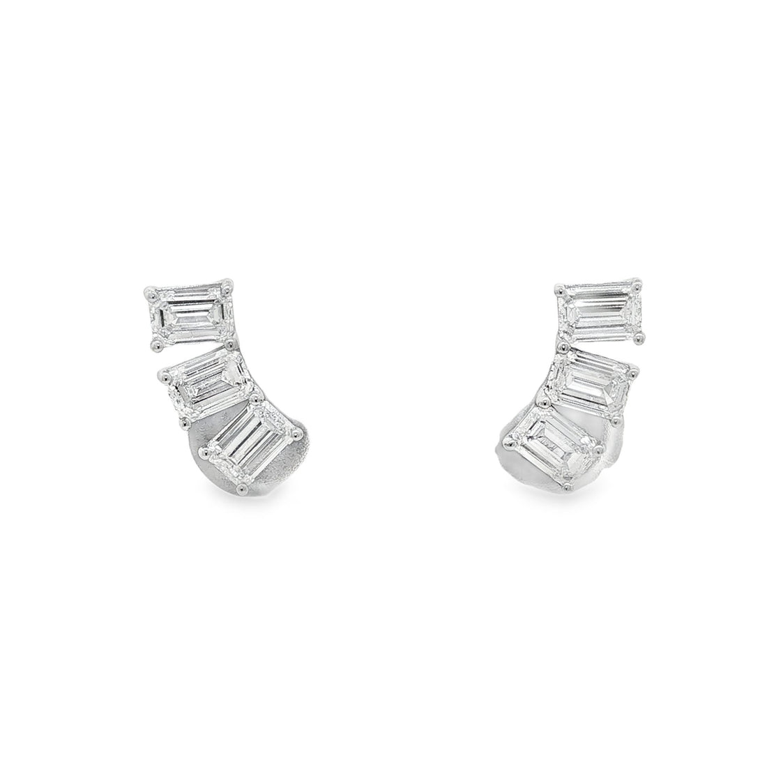 14kt White Gold Lab Diamond Earring