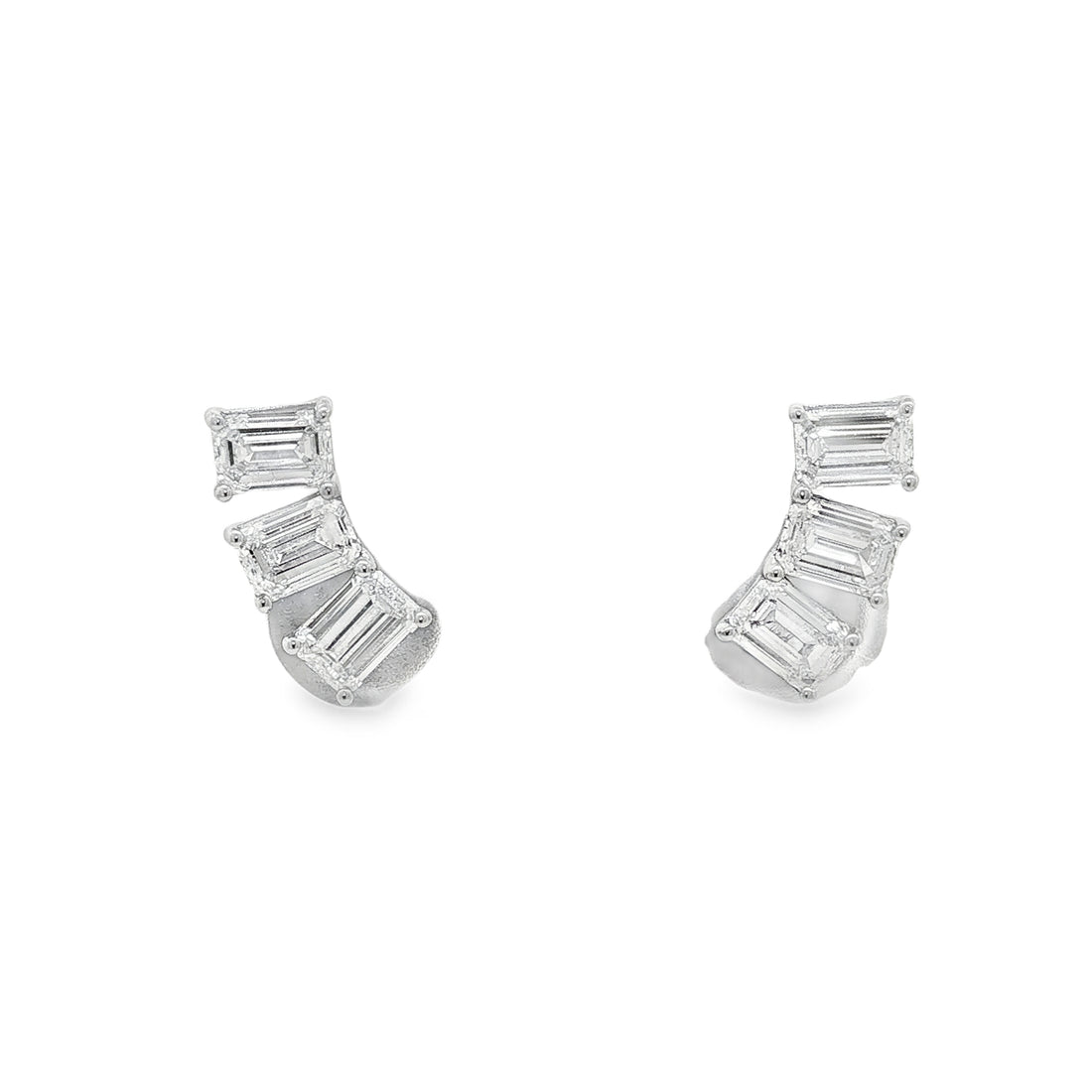 14kt White Gold Lab Diamond Earring