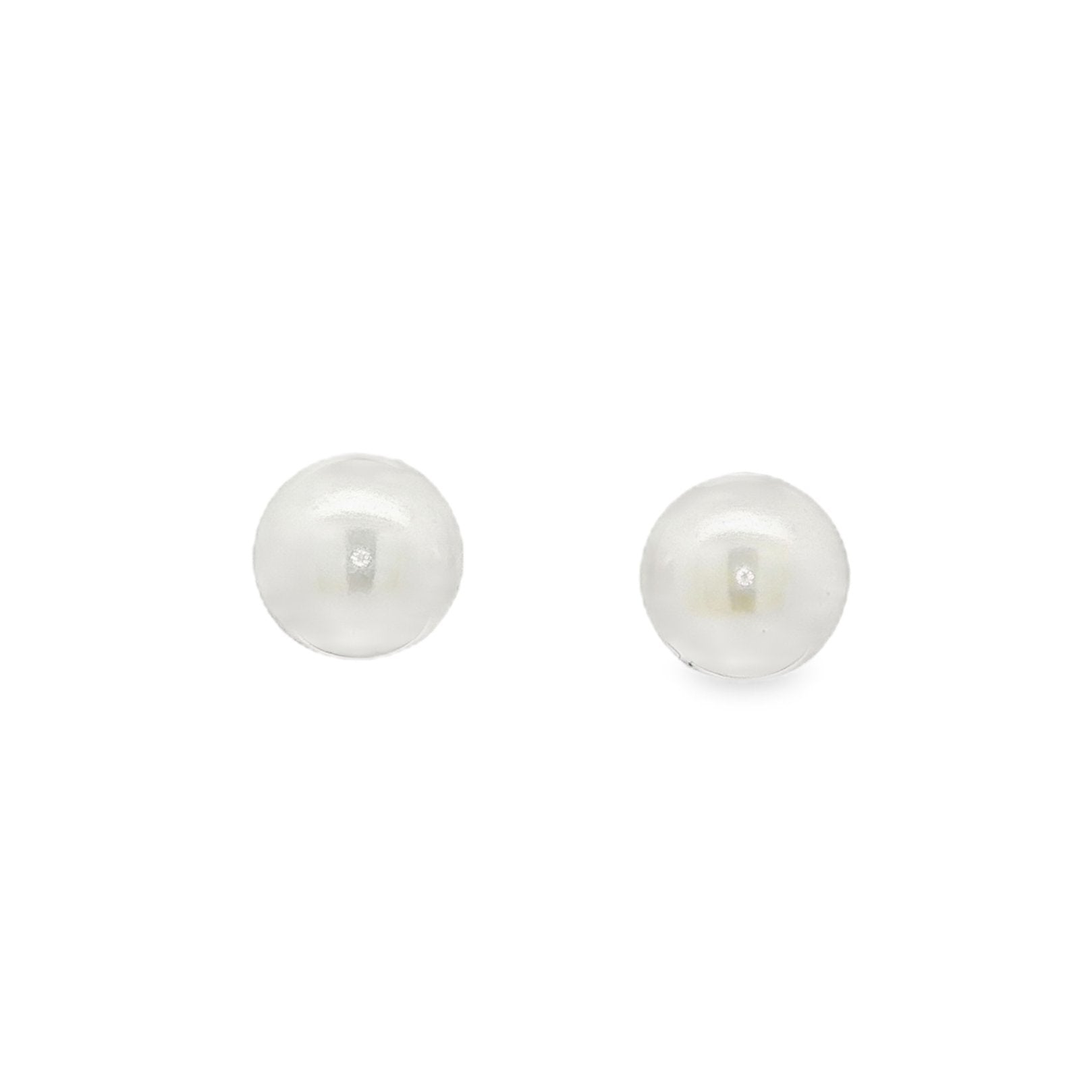 18kt White Gold Pearl Earrings