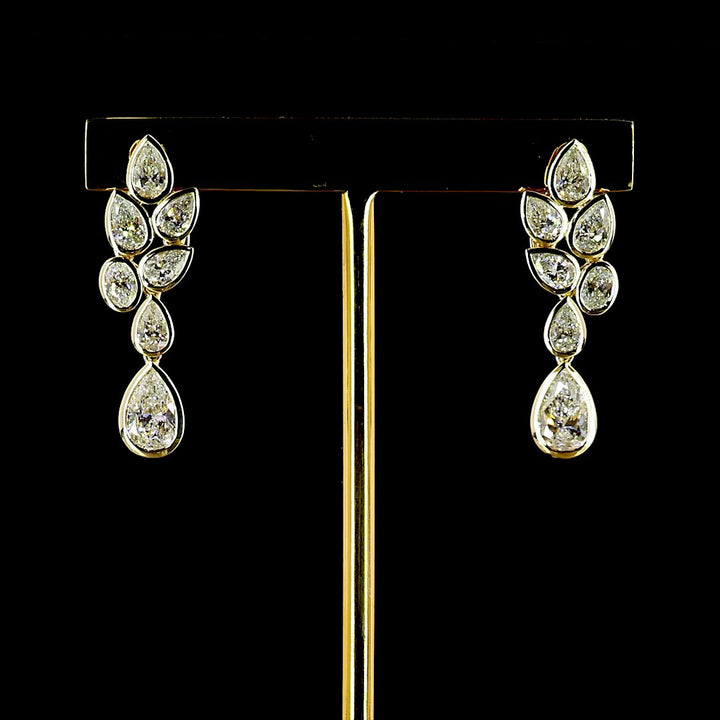 14kt Yellow Gold Lab Diamond Dangling Earring