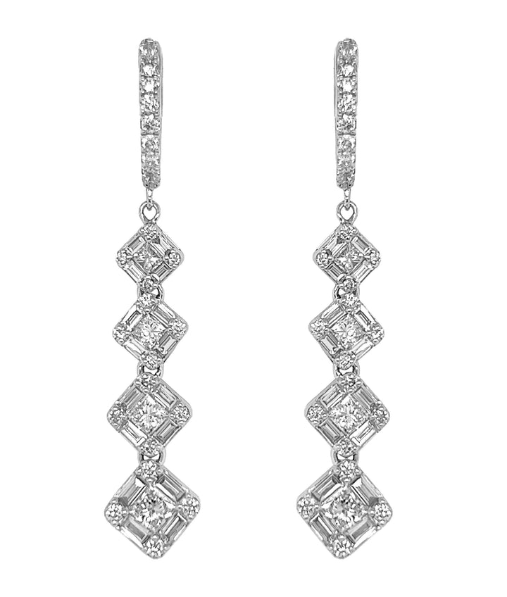 18kt White Gold Diamond Earrings