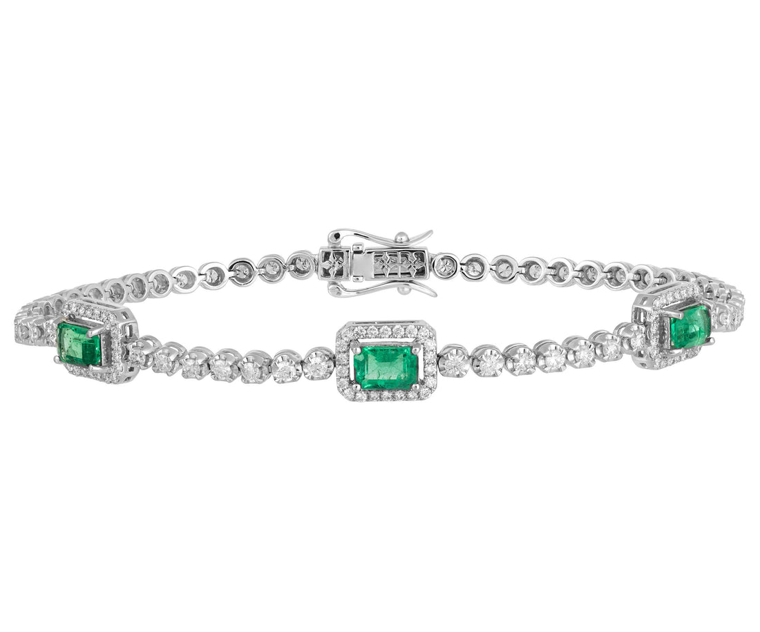 18kt White Gold Diamond and Emerald Bracelet
