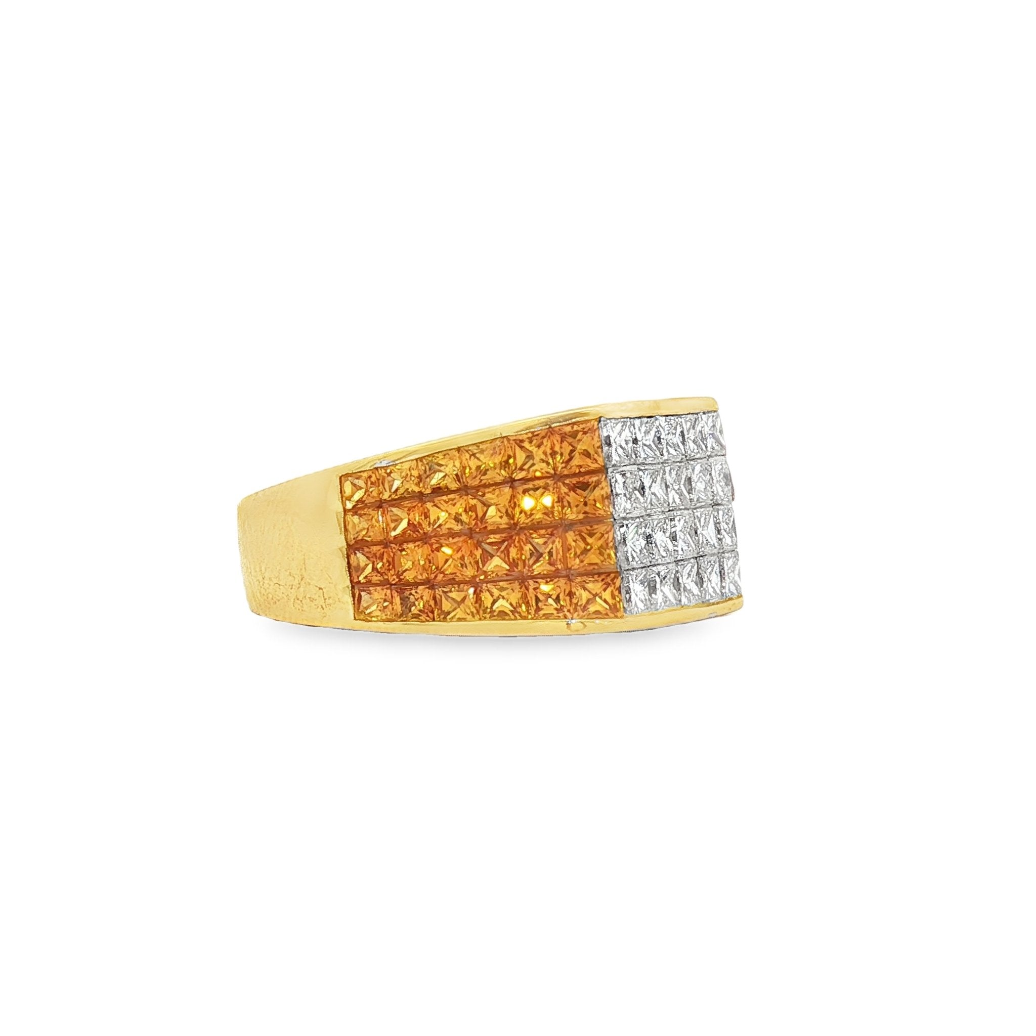 18kt Yellow Gold Diamond And Sapphire Ring