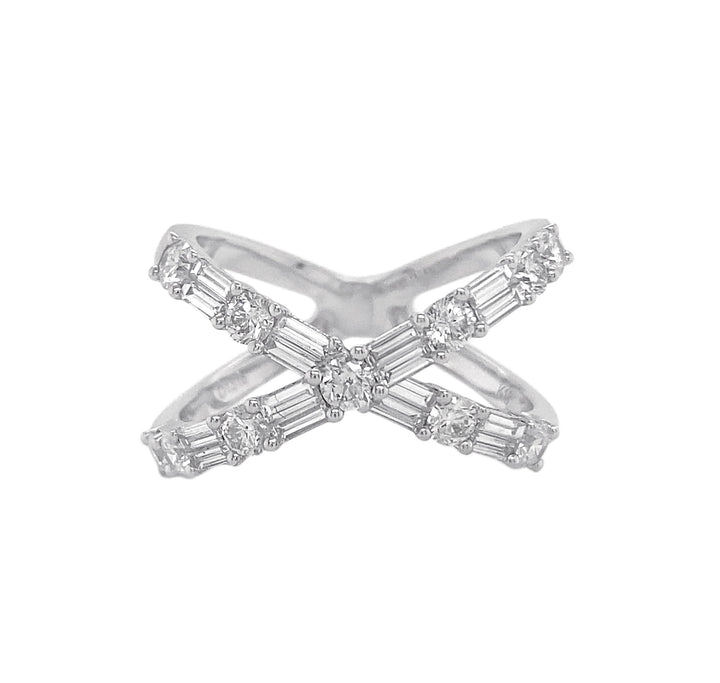 18kt White Gold Diamond Ring